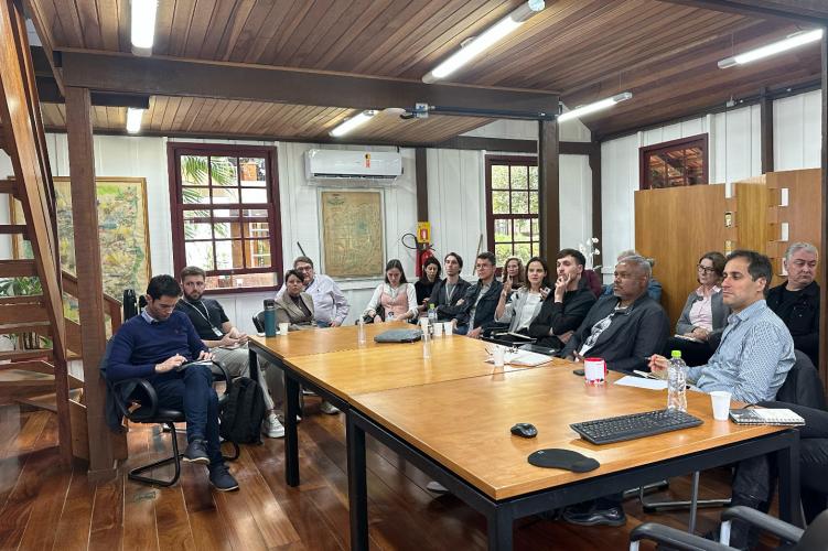 Estado e Prefeitura discutem cenários futuros para Curitiba e Região Metropolitana