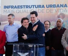 Governador entrega Sistema de Esgoto e autoriza asfalto em Piraquara
